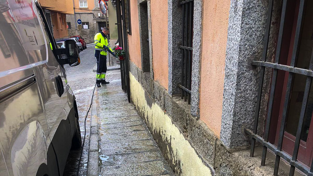 Limpieza Calle de Teniente Tejel