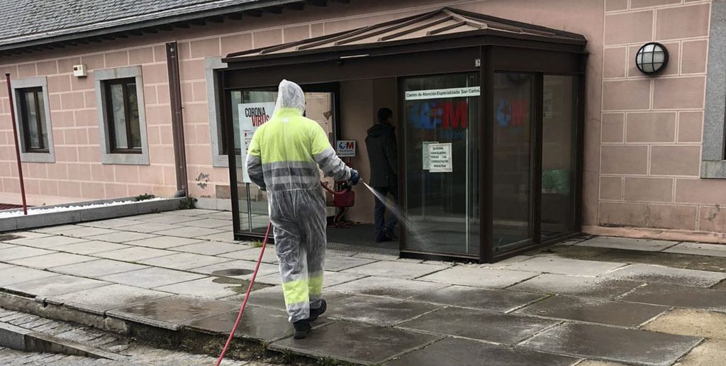 Limpieza y desinfección de zonas de sanidad con mayor afluencia