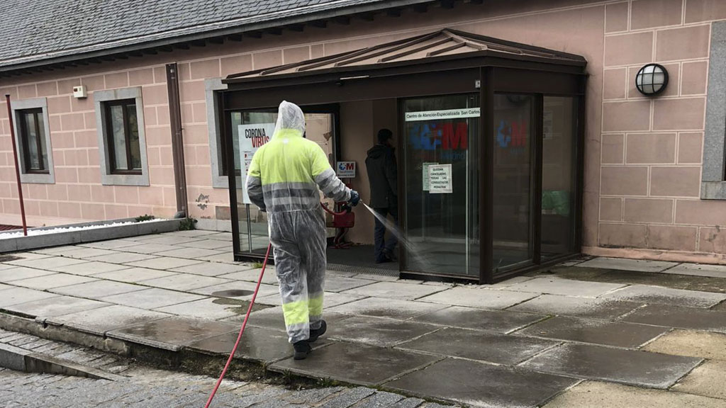 Limpieza y desinfección de zonas de sanidad con mayor afluencia
