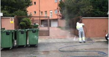 Limpieza en alrededores de la Residencia Orpea San Lorenzo