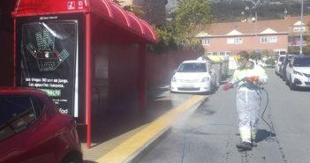 Limpieza y desinfección de diversas calles durante el 3 y 4 de abril