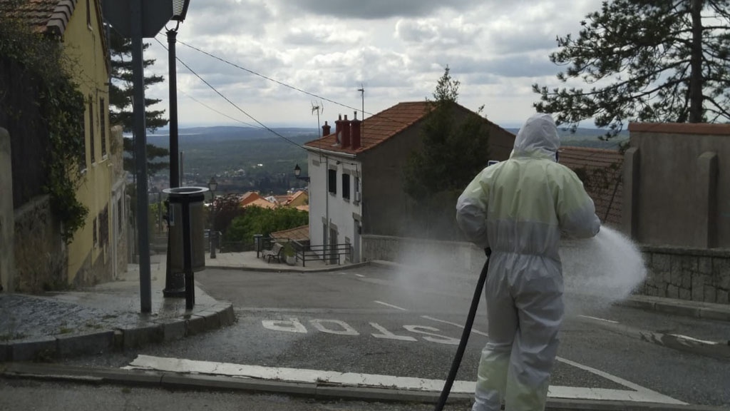 Limpieza y desinfección del barrio de Las Casillas