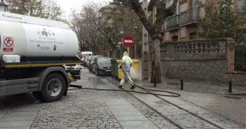 Limpieza y desinfección barrio de El Plantel