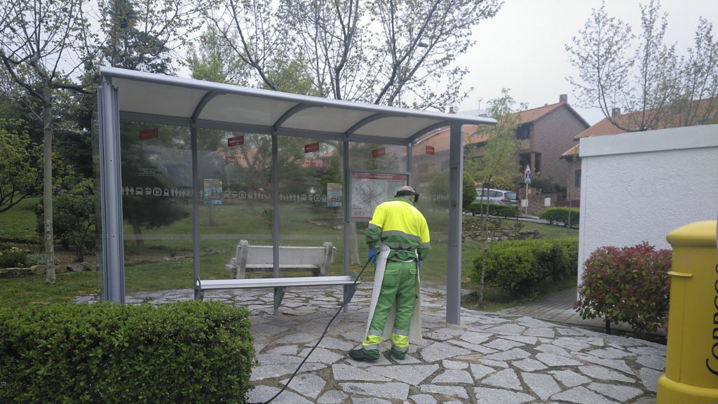 Limpieza y desinfección de La Pizarra y Felipe II