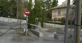 Limpieza y desinfección de la Ctra. de La Estación y alrededores