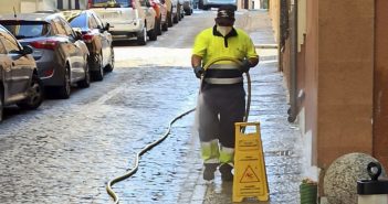 Limpieza y desinfección diversas calles finales de julio