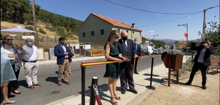 Homenaje a los afectados por el COVID