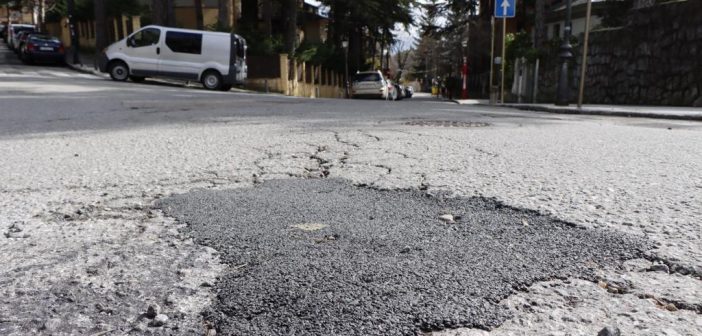 Reparaciones en la calzada de los daños del temporal Filomena