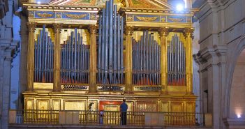 Organo basílica del Monasterio