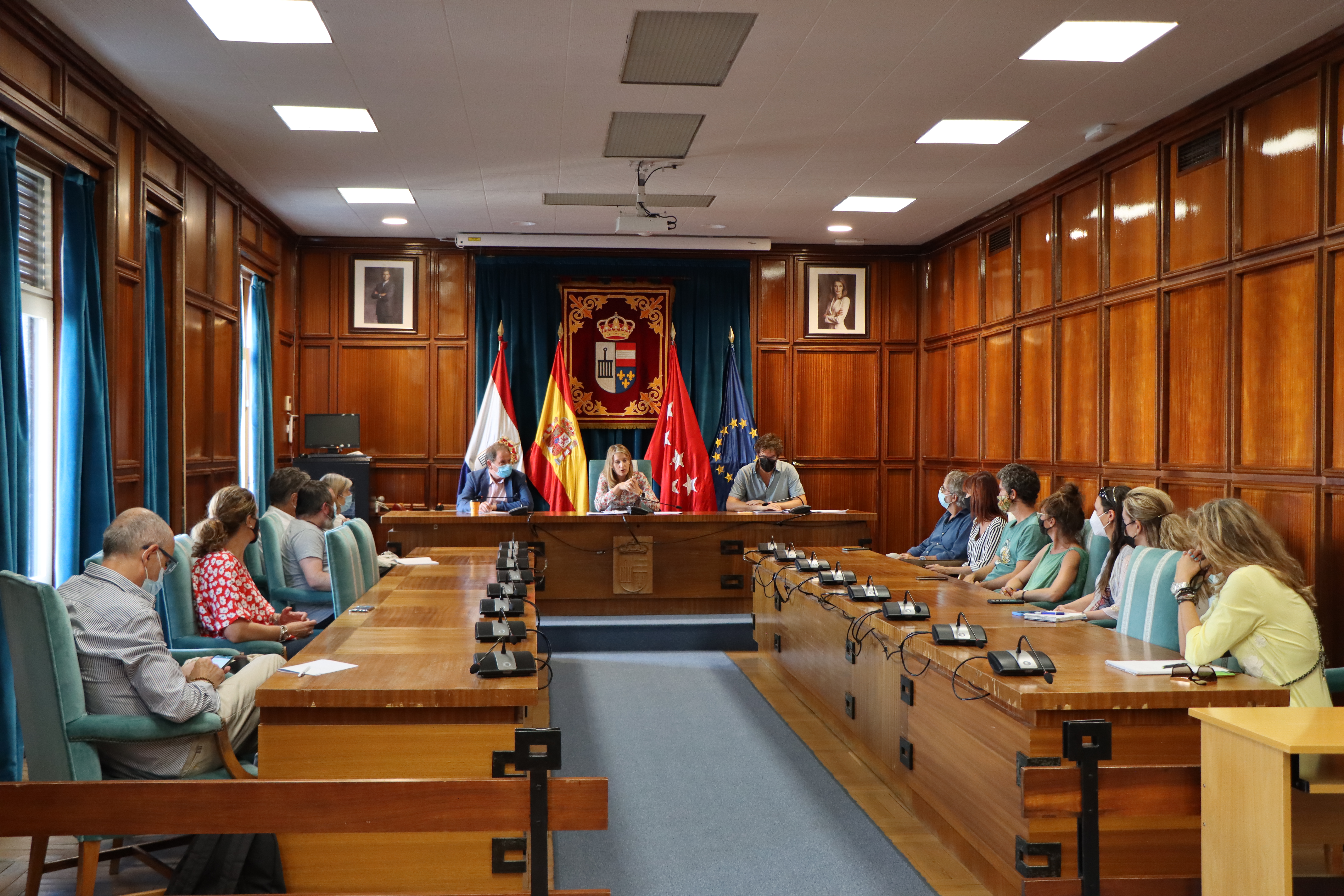 Reunión empresarios locales