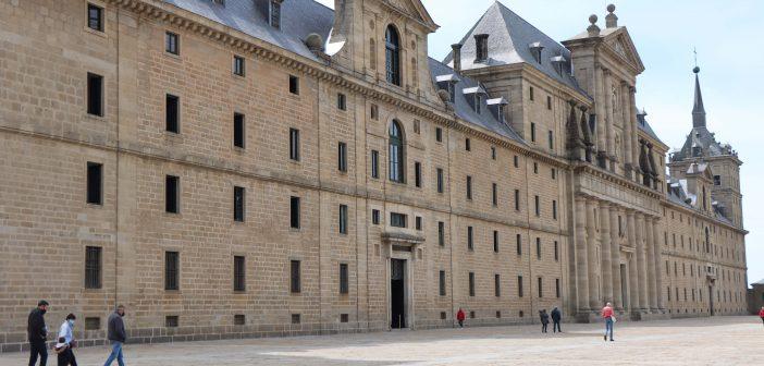 San Lorenzo de El Escorial - La Lonja del Monasterio-Visitas turísticas