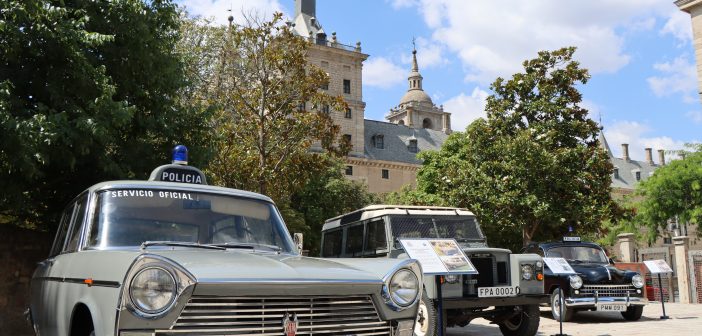 Exposición vehículos antiguos Policia Nacional 1