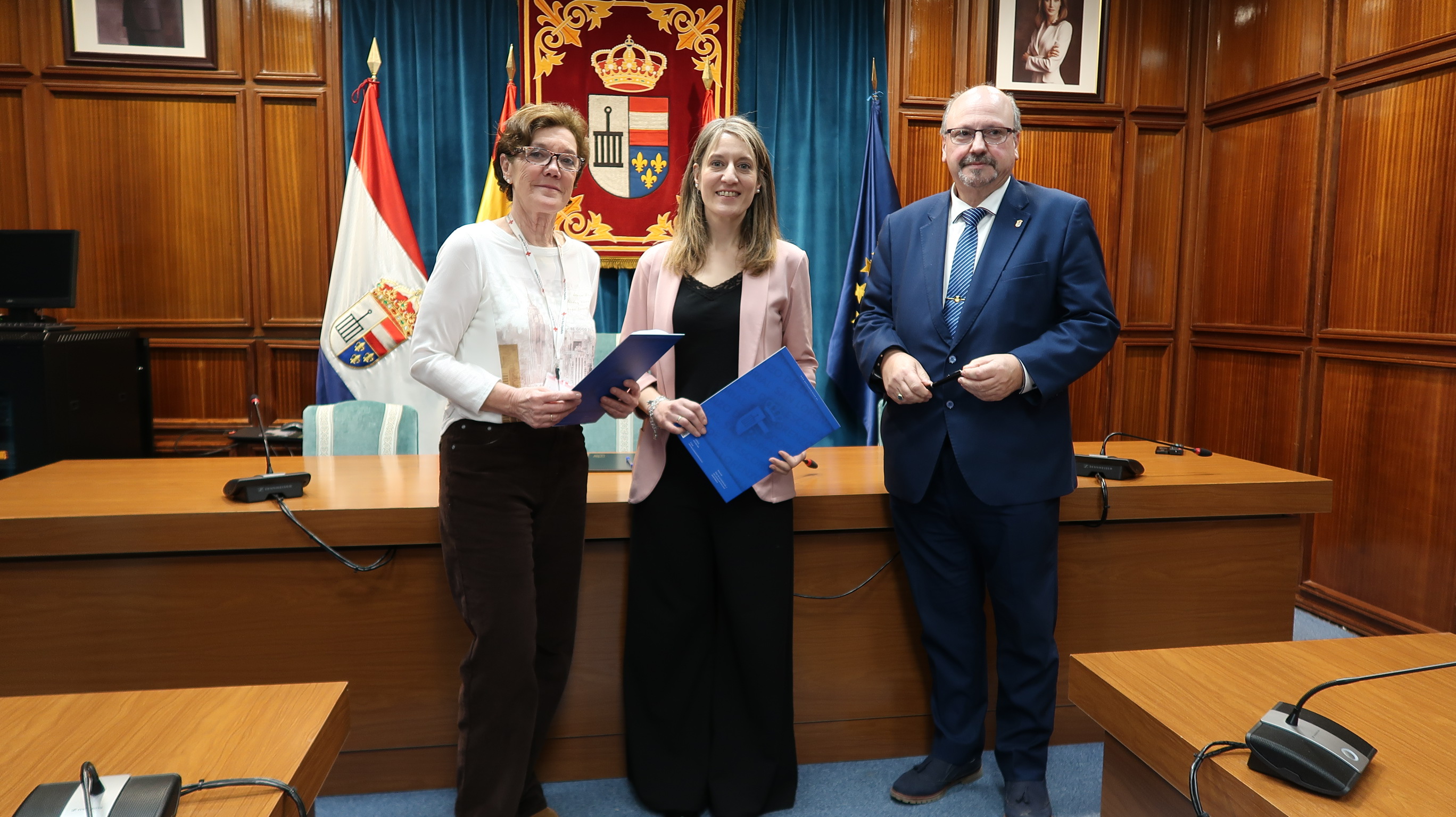 Convenio ayuntamiento San Lorenzo de El Escorial con Cruz Roja